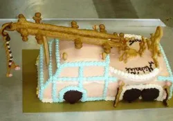 Tort w kształcie dźwiga