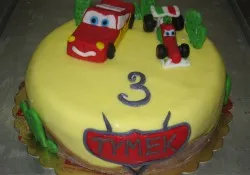 Tort z Zygzakiem McQueenem