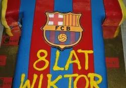 Tort w kształcie koszulki FC Barcelona