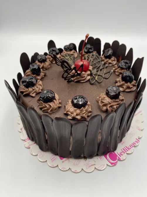 TORT WĘGIERSKI (MUS CZEKOLADOWY Z WIŚNIAMI)