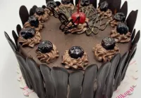 TORT WĘGIERSKI (MUS CZEKOLADOWY Z WIŚNIAMI)