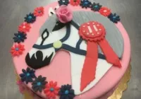 Tort z konikiem