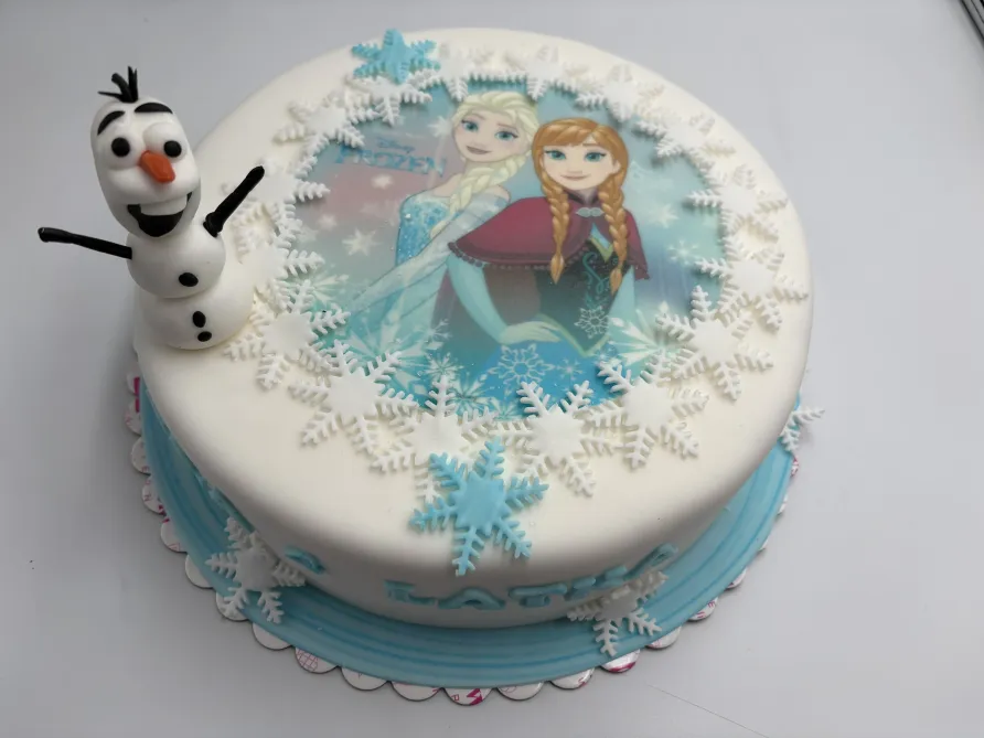 Tort w kształcie Krainy Lodu