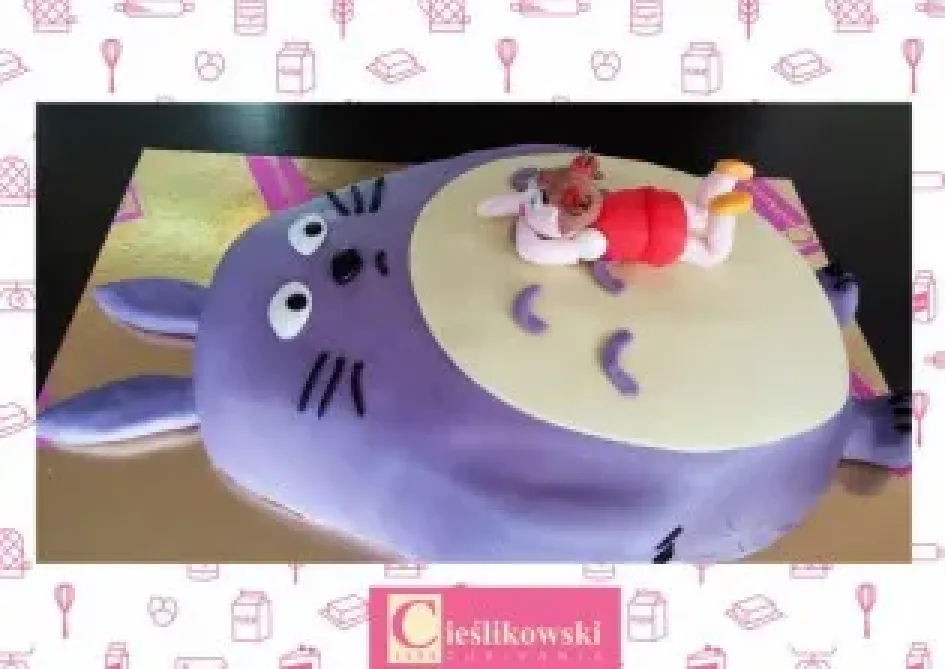 Tort w kształcie Totoro