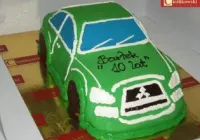 Tort w kształcie samochodu Mitsubishi